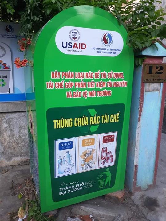 Ở đâu có USAID... là ở đó bốc mùi.