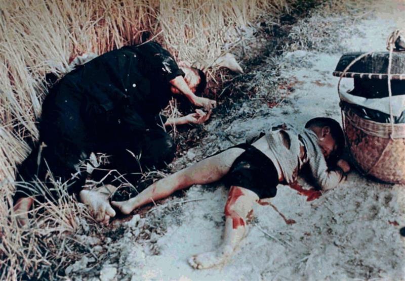 THẢM SÁT MỸ LAI: GIẾT BẤT CỨ THỨ GÌ CHUYỂN ĐỘNG - Kill Anything That Moves: The Real American War in Vietnam