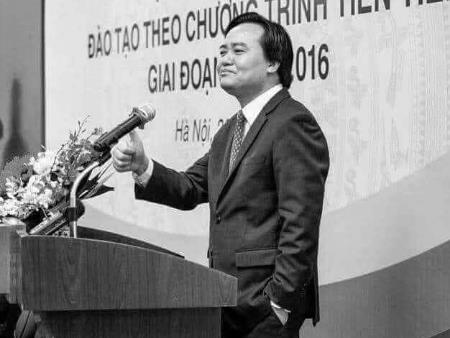 Giáo dục và sự nghiệp thu tiền của Nhạ