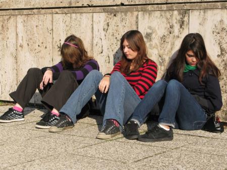 Study: Romanian teenagers believe life under communism was better than today – by Romania Insider