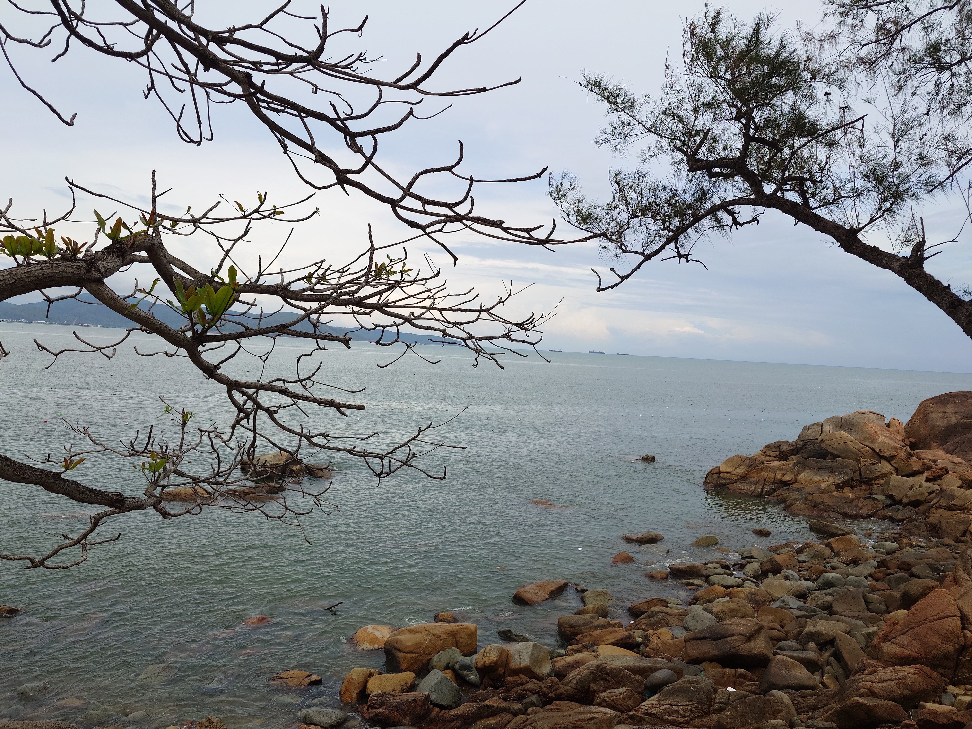 Đầy vơi nỗi niềm